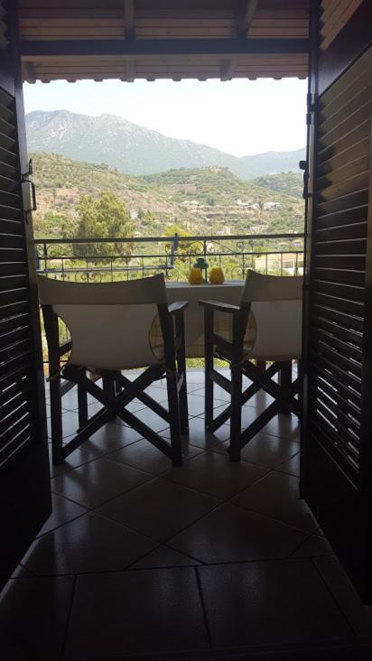 Theano Apartments !!! room 2